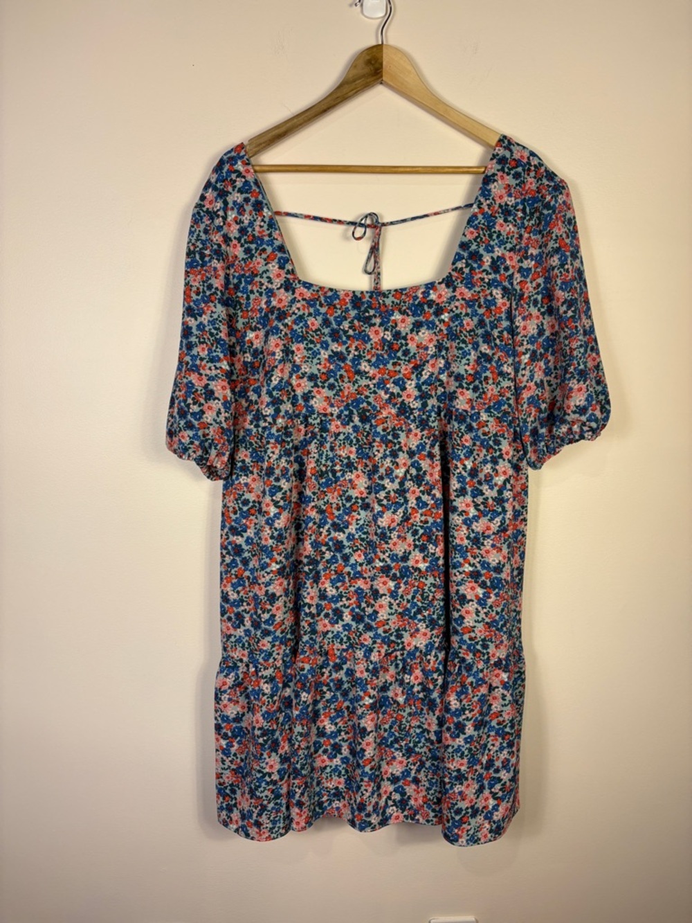 BCBG Paris Pink Blue Floral Square Neck Puff Sleeve Mini Dress Ruffle Milkmaid